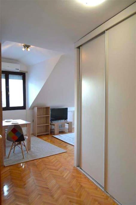City Centre Loft Скопие Екстериор снимка